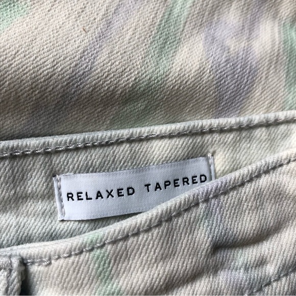 Frayed Jeans Relaxed Taper Tie Dye Jeans Size 26 NWT - Picture 8 of 13